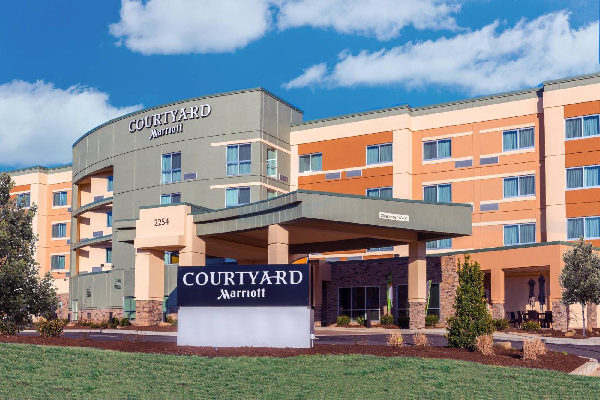 Courtyard By Marriott Сомерсет Екстер'єр фото