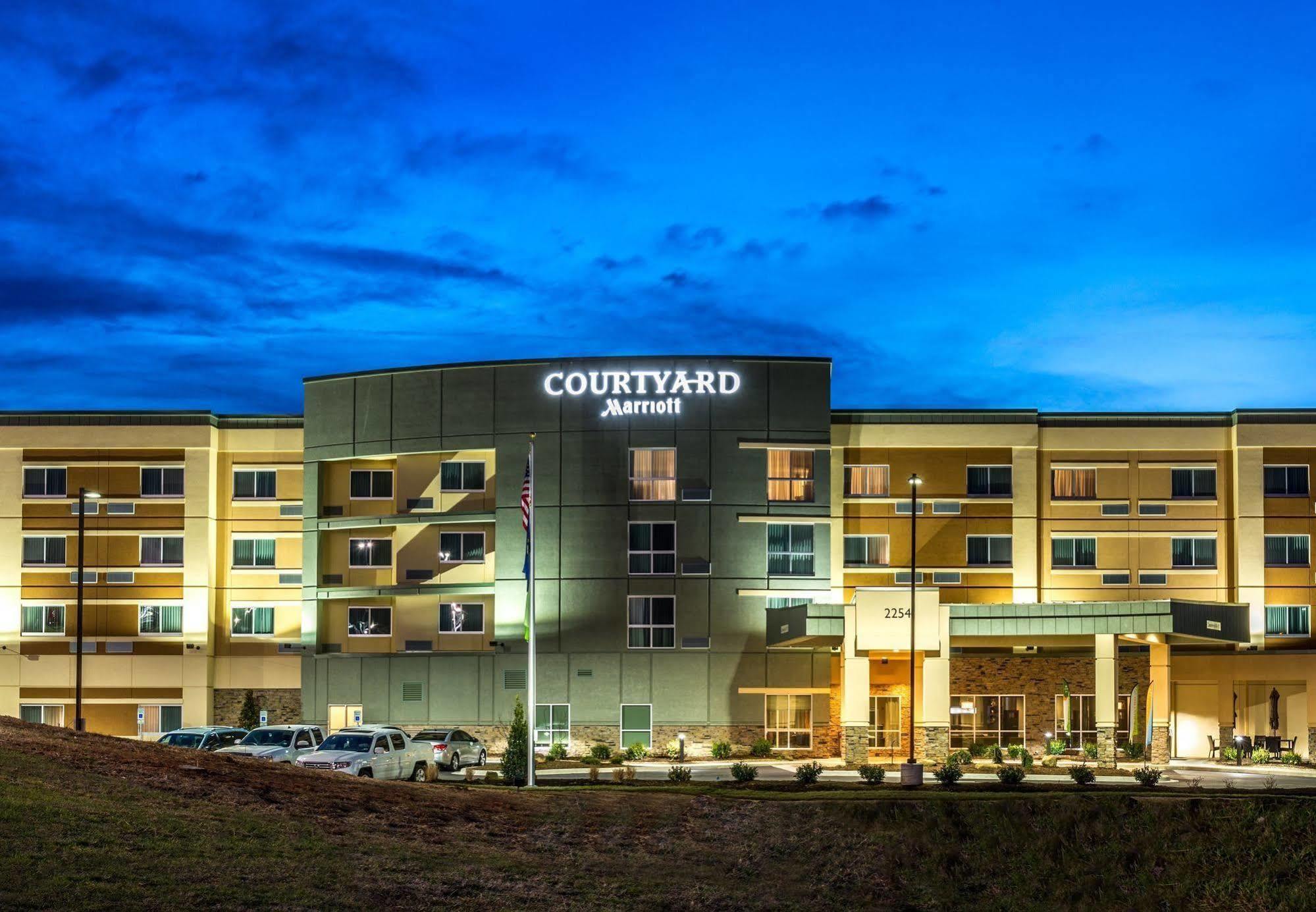 Courtyard By Marriott Сомерсет Екстер'єр фото